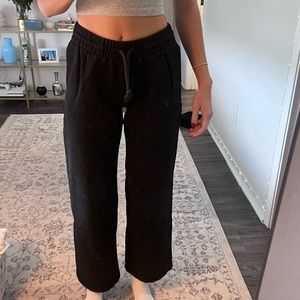 ARITZIA TNA Cozy Sweatpants